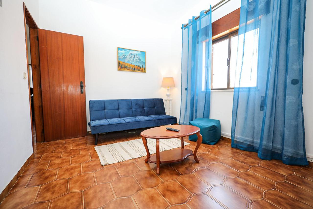 B91 - Bairro Apartment In Лагуш Экстерьер фото